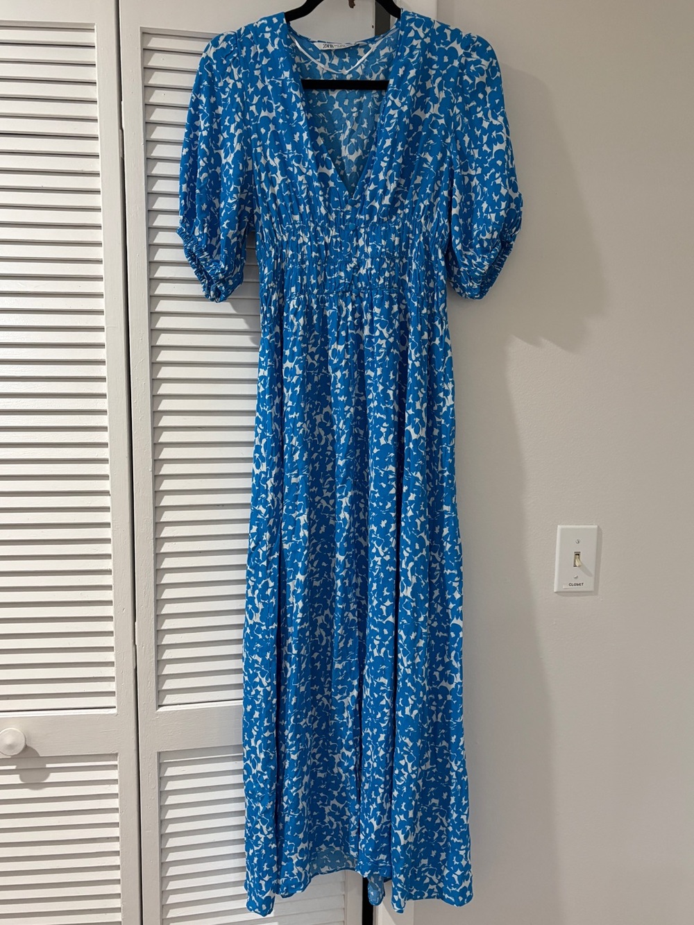 Zara Blue Floral V-Neck Maxi Dress